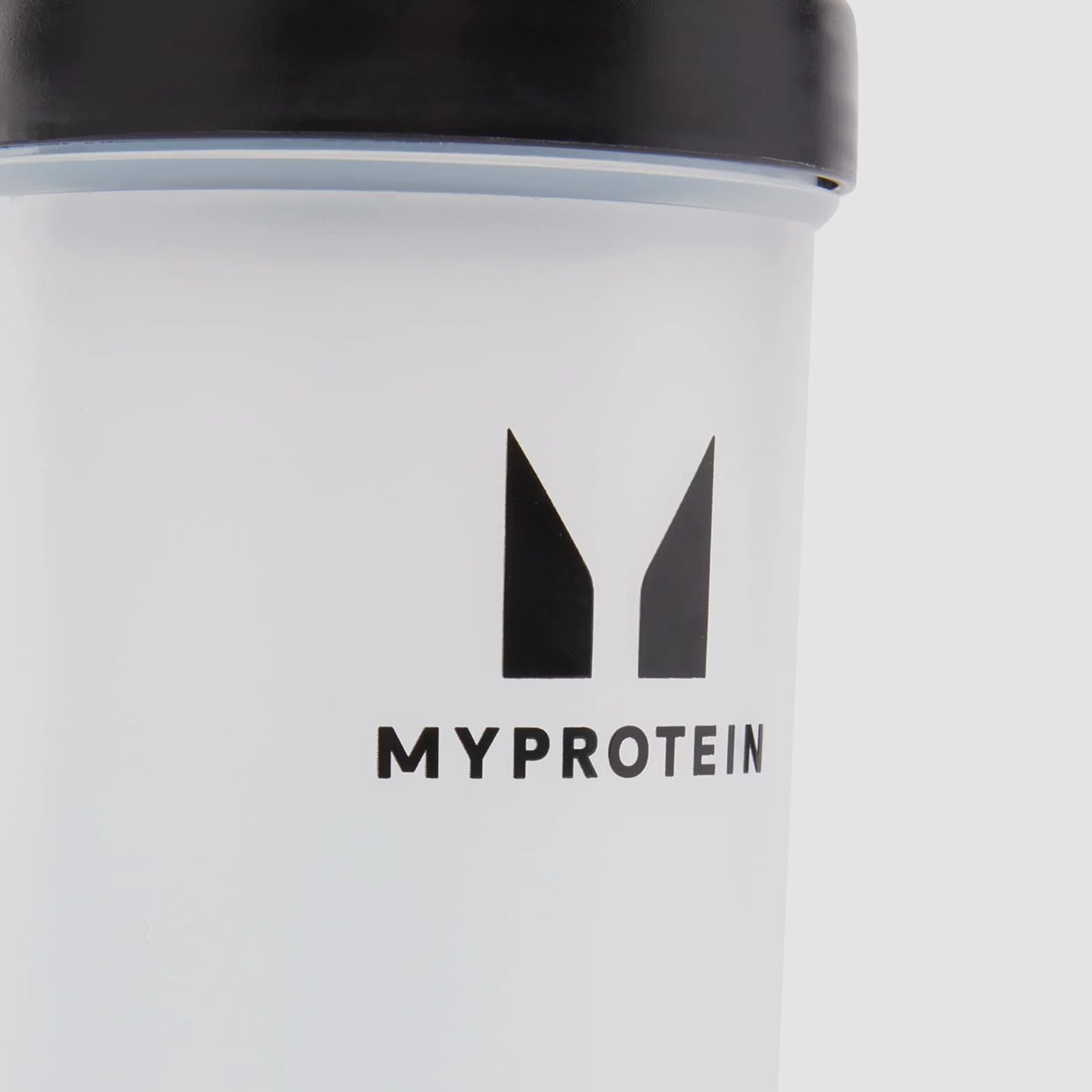 Myprotein Shaker Protéiné 600 ml Transparent/Noir avec bille mélangeuse