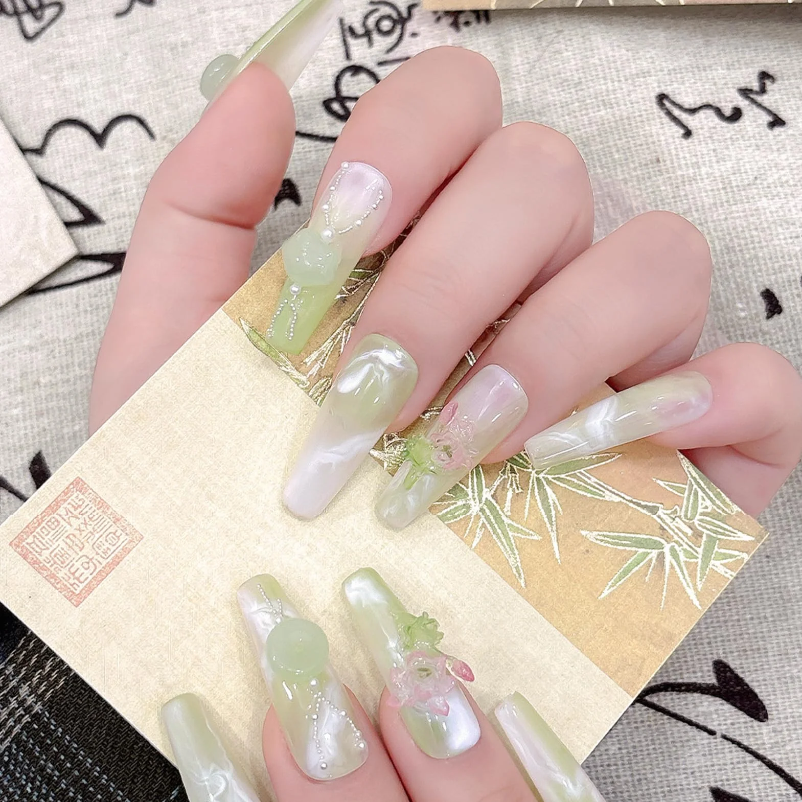 Moule en Silicone Nail Art Forme de Fleur de Lotus 3D pour Décorations d'Ongles