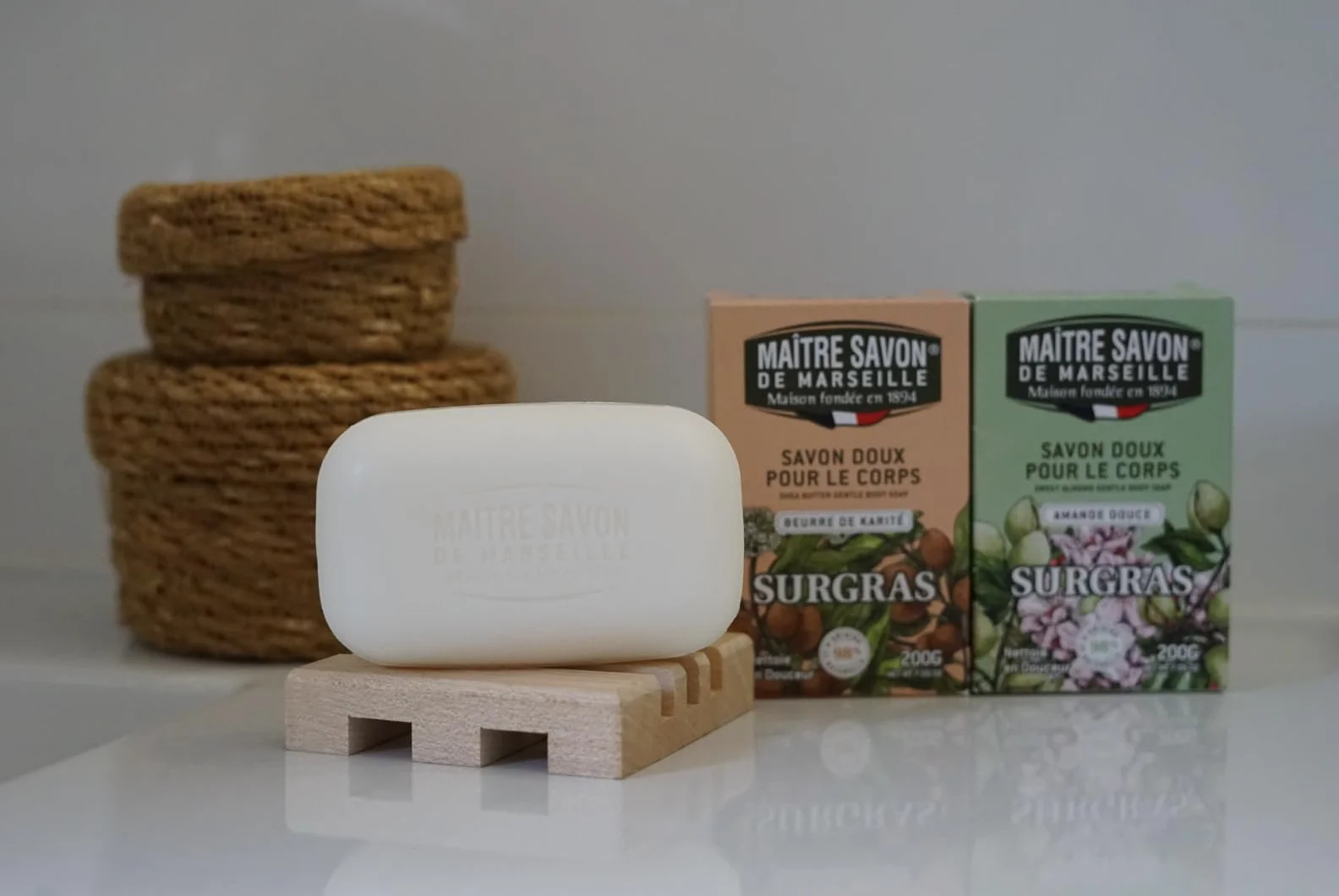 Savon de Marseille Surgras Corps & Mains au Beurre de Karité 200 g 98% Origine Naturelle Fabriqué en France