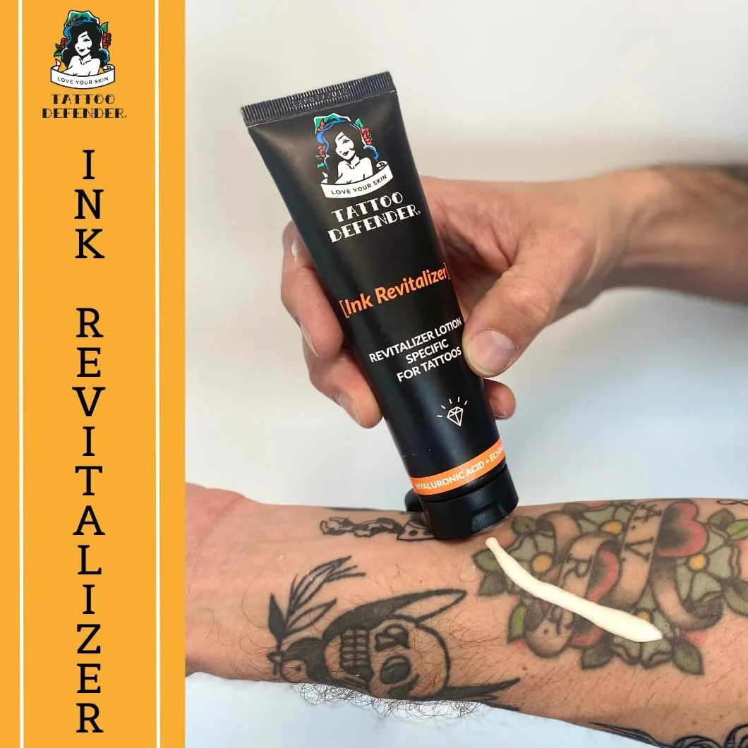 Tattoo Defender - Revitalisant D'Encre 100 ml - Crème Spécifique Pour L'Entretien Des Tatouages ​​- Ravive Les Couleurs Et Le Noir - Rend le Tatouage Brillant Et Bien Défini - Fabriqué En Italie