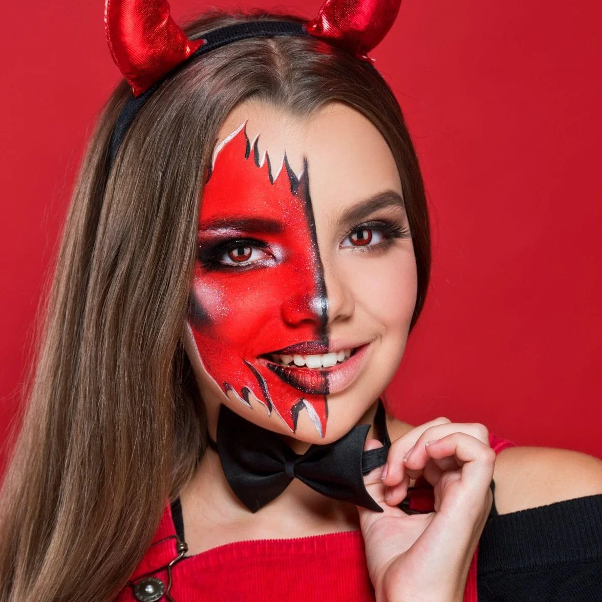 Lentilles couleur rouge noir vampire red flower Halloween Fantaisie Carnaval 1 paire sans correction 0,00 Dioptries MERALENS