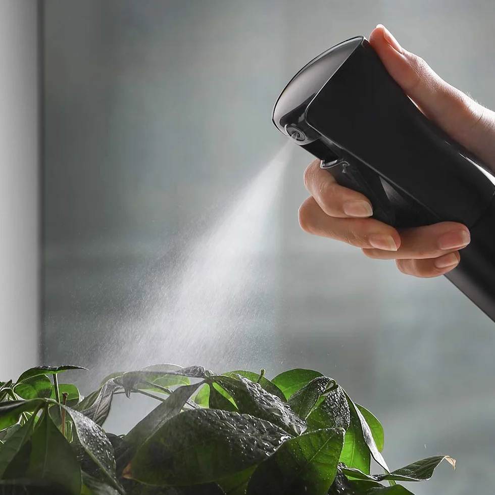 Flacon Spray Vide 160ML Noir - Pulvérisateur de Coiffure Bouteille Brumisateur Eau PET avec Poignée 360°