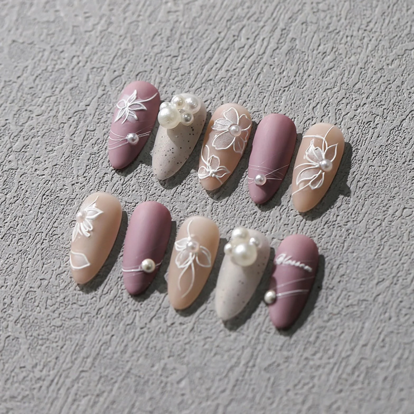 3D Fleurs Blanche Stickers Ongles Nail Art, Autocollants Autoadhésif 5D Deco Ongle Manucure 1 Feuille