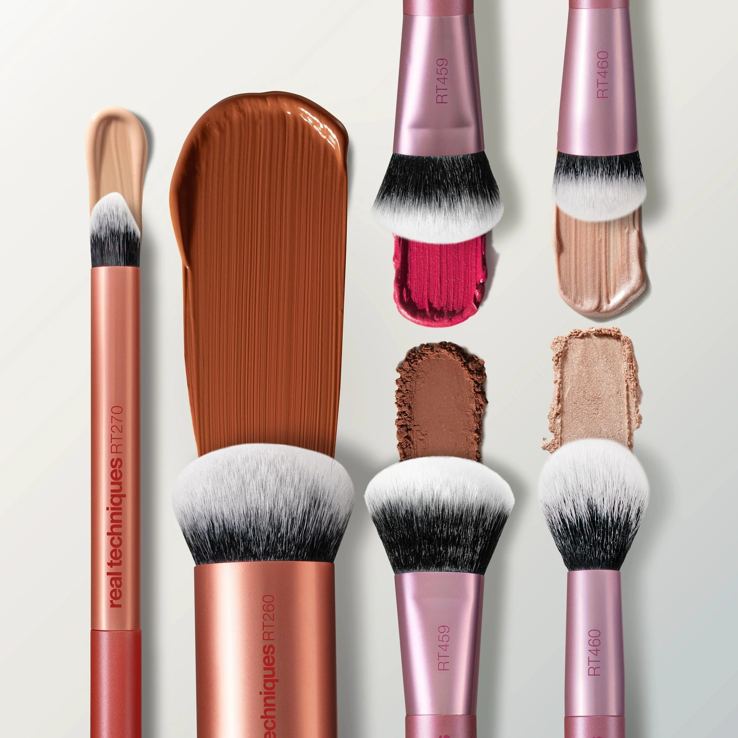 Real Techniques Full Beat Set Maquillage, Kit 4 Pinceaux pour Fond de Teint, Anti-Cernes, Blush, Contour, Illuminateur & Poudre, Format Voyage, Fibres UltraPlush Douces, Cruelty-Free