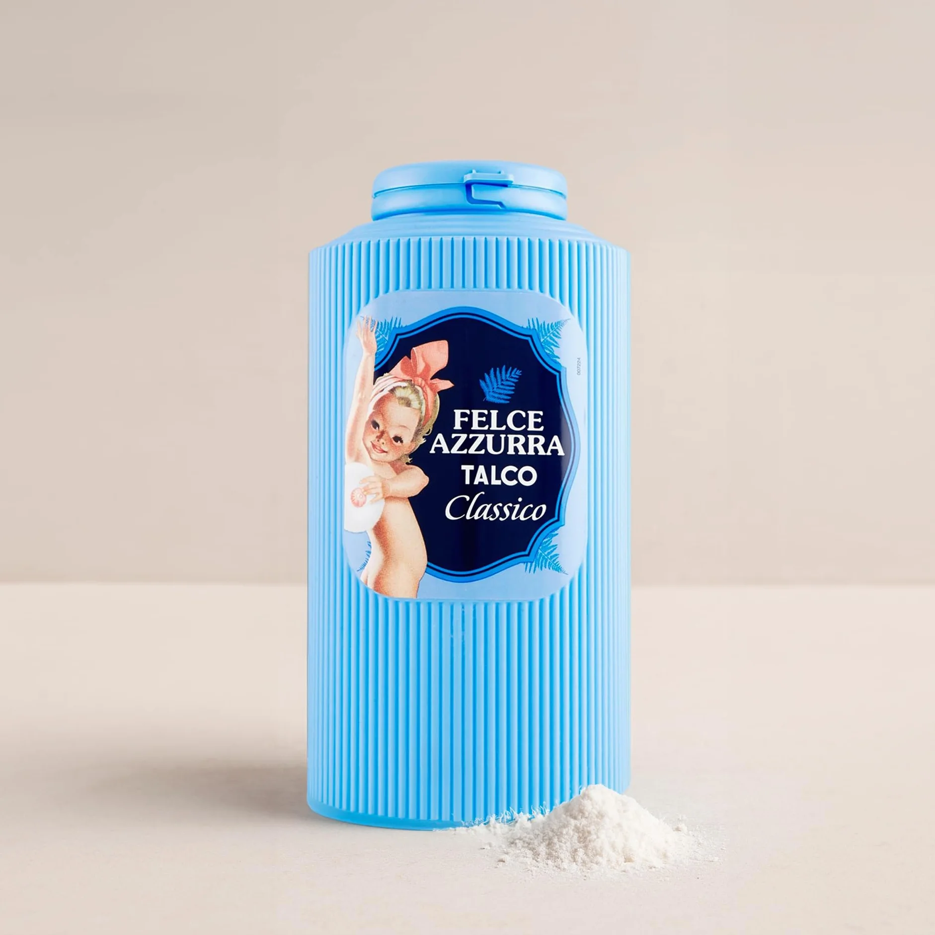 Talc Felce Azzurra Classico 500 g + 100 g Poudre Parfumée pour Peau Douce et Fraîcheur Durable